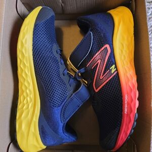 New Balance Fresh Foam Arishi v4 Running Shoes- Size 1 NWT